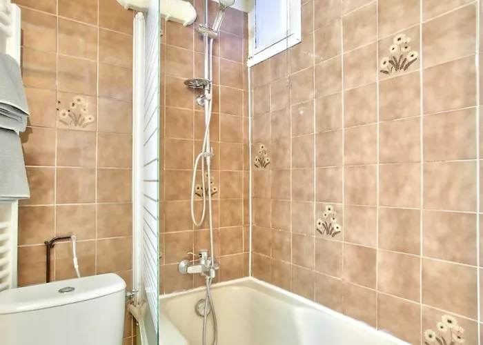 Quartier Montparnasse アパート パリ